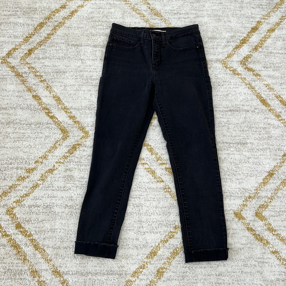 Levi’s shaping skinny jeans